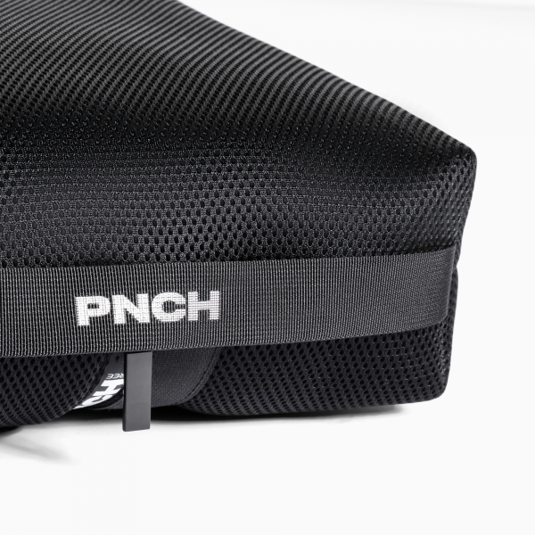 PNCH Air 6, black, pouch L